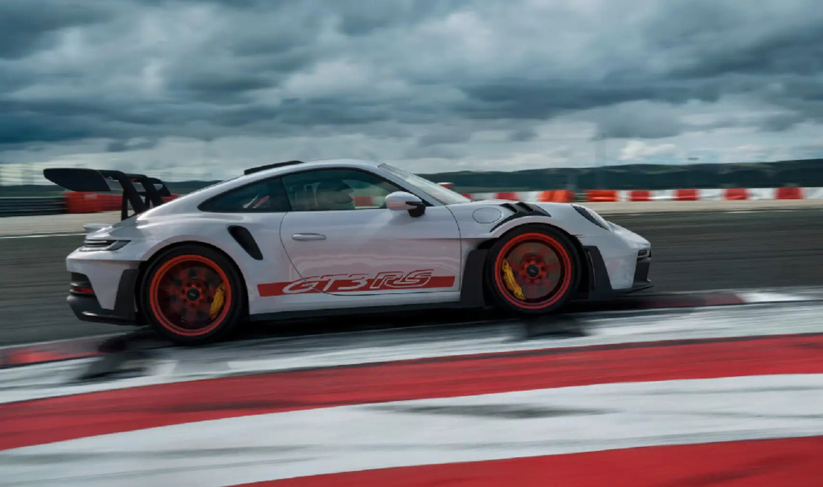 Porsche 911 GT3 RS Pays Tribute To Carrera RS As A Delightfully Retro Winged Track Beast