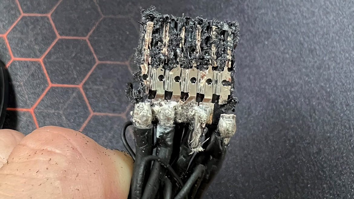 NVIDIA Is Looking Into Reports Of Burnt RTX 4090 12VHPWR Adapters As More Pics Emerge