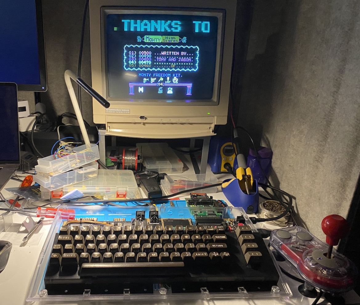 Modder Details Awesome Retro Frankenstein Commodore 64 Built From Scratch