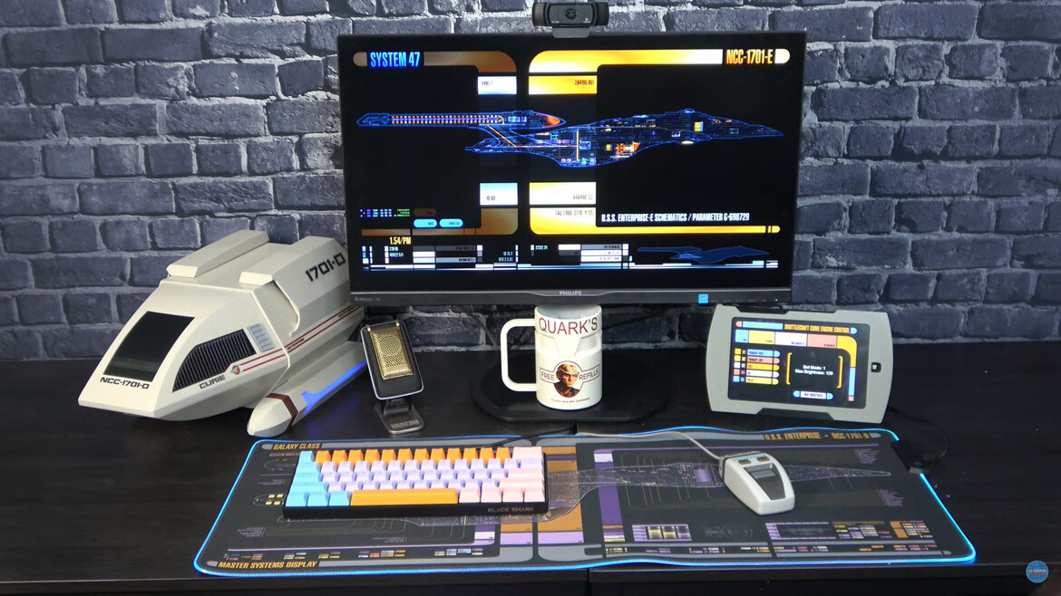 Your Prime Directive Is To Check Out This Awesome Star Trek Shuttle Gaming PC Mod