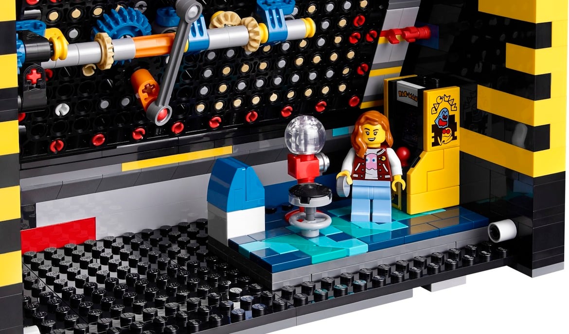 Pac-Man Arcade LEGO Set Recreates Retro Gaming Glory With A Clever Crank