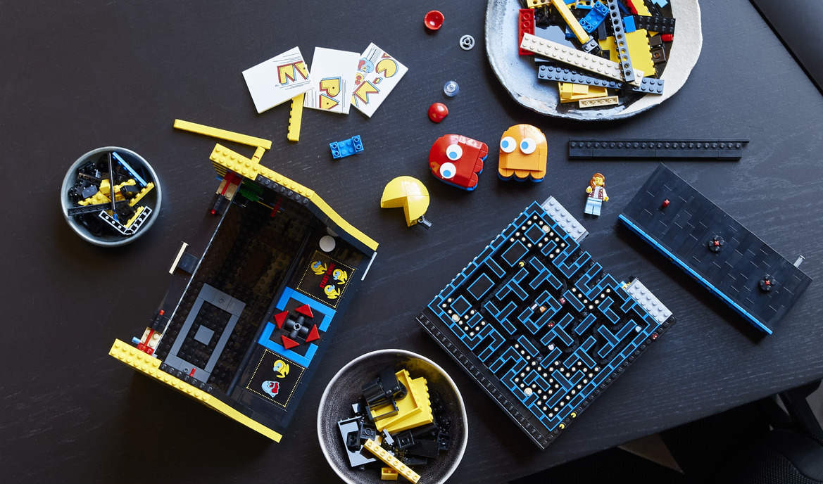 Pac-Man Arcade LEGO Set Recreates Retro Gaming Glory With A Clever Crank