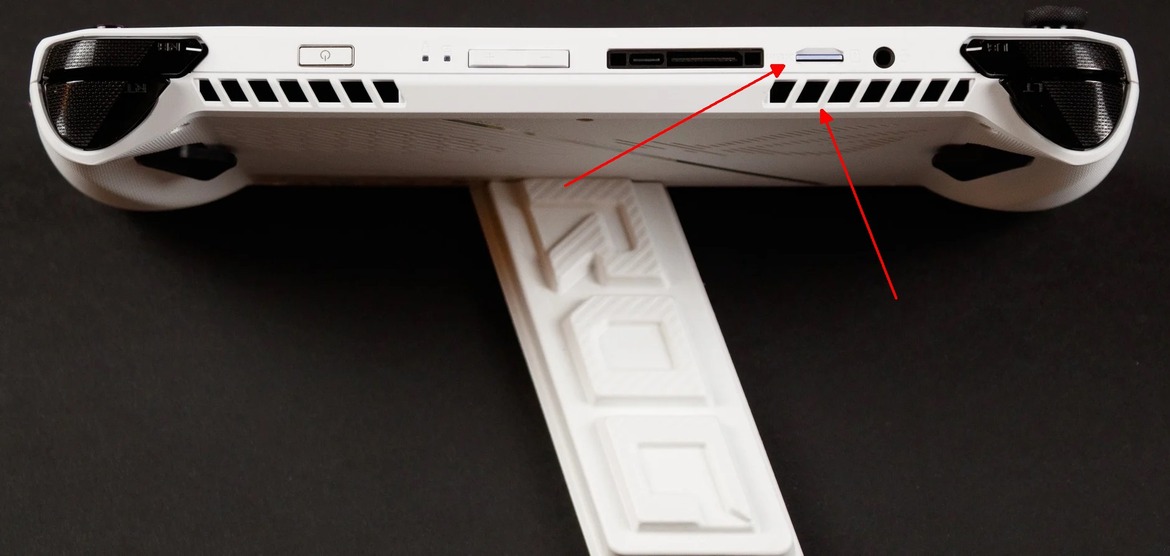 ASUS Admits ROG Ally's SD Card Reader Can Buckle Under Thermal Stress