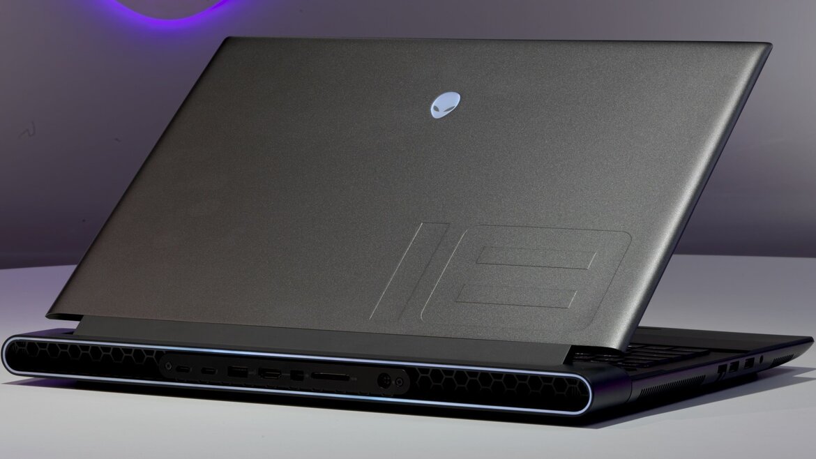 Dell Offers Work-Around For Alienware M18 Gaming Laptop Display Issue With RX 7900M