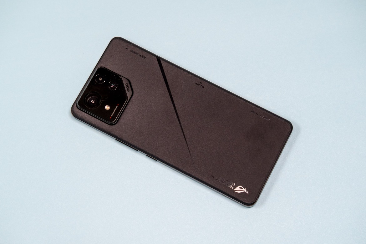 ASUS Reveals ROG Phone 8 With Snapdragon 8 Gen 3 Firepower And Refined Style For Gamers