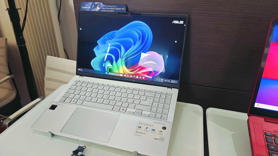 Snapdragon X Plus 8-Core Benchmarks Show Promise Of Power-Sipping Performance