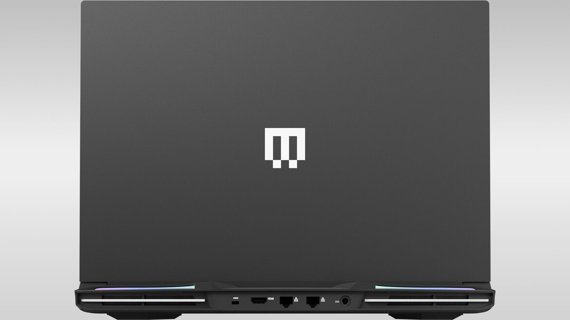 Maingear Unveils Ultima 18 Laptop With RTX 5090 Power For 4K/200Hz Beast Gaming