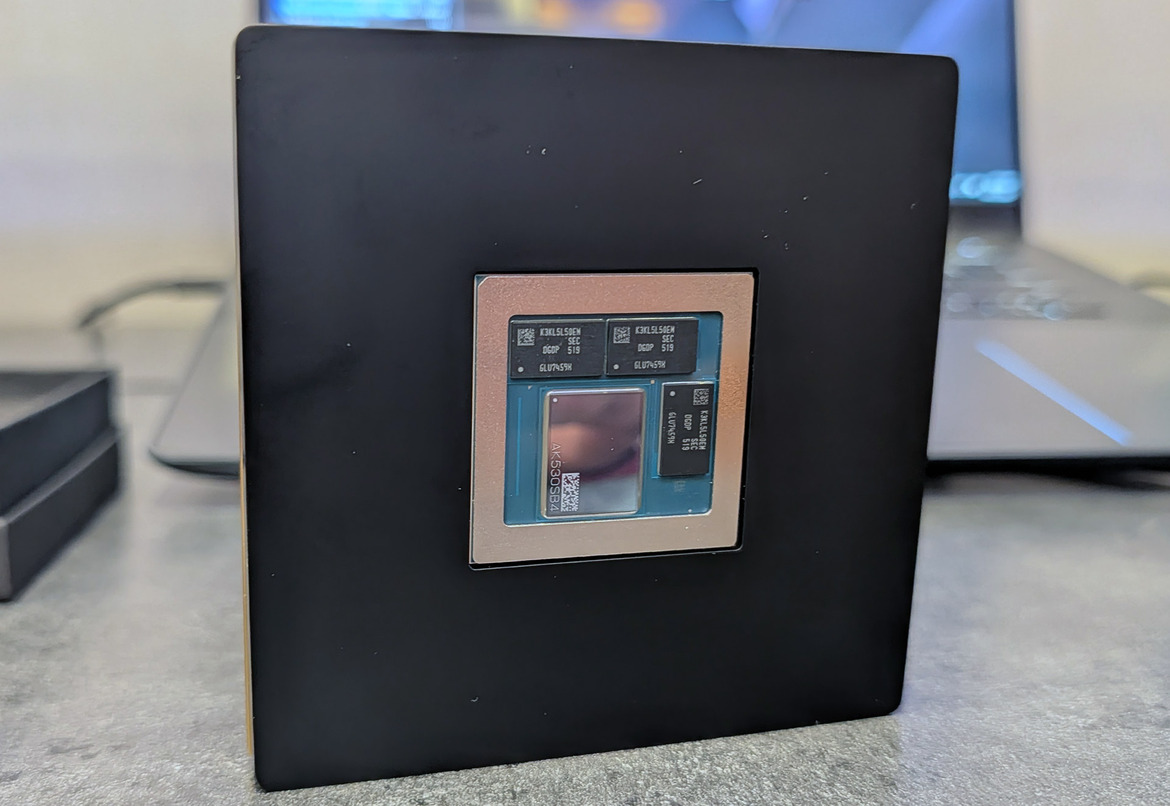 Snapdragon X2 Elite Extreme Benchmarks Paint A Powerful Picture Of AI PCs To Come