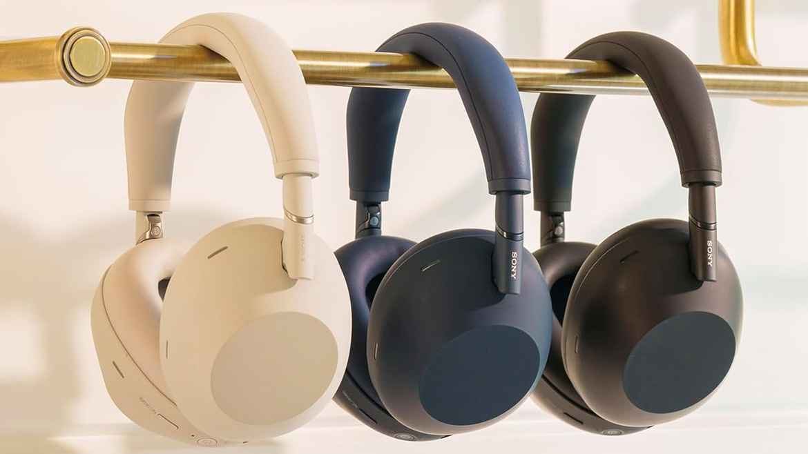 HotHardware Staff Picks: Ho-Ho-Hot Tech Gifts Everyone Will Love