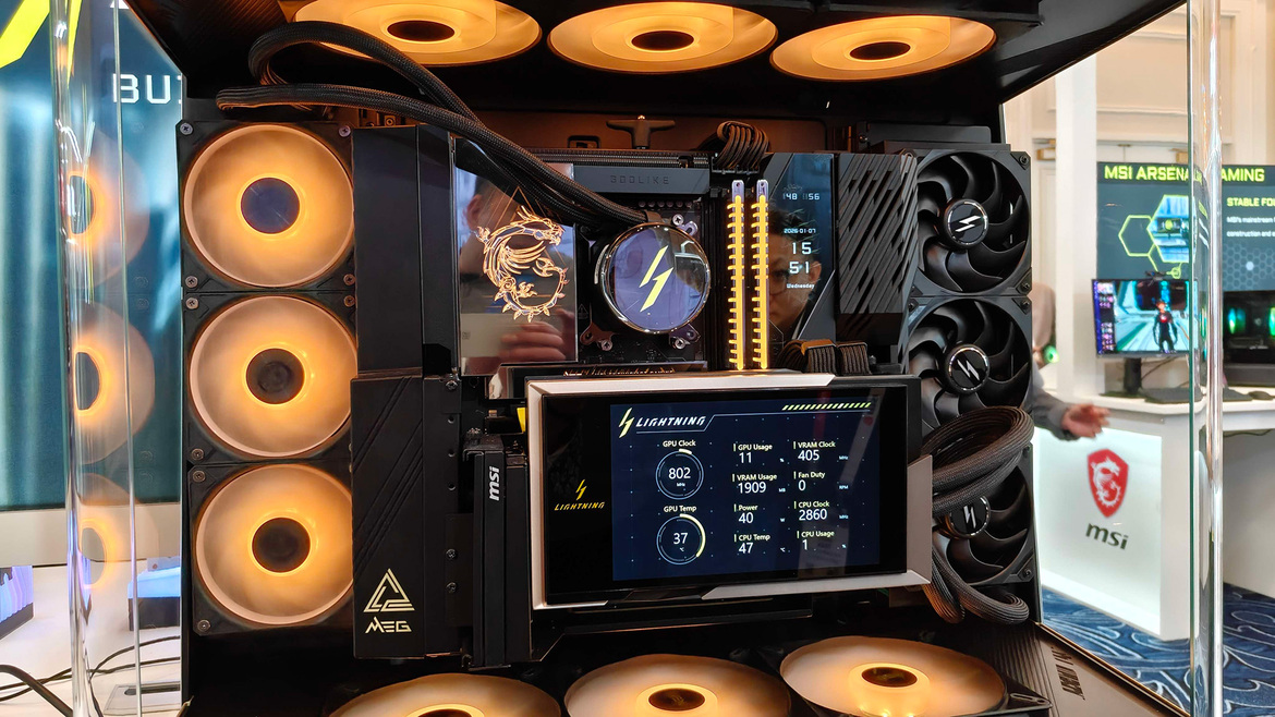 MSI RTX 5090 Lightning Z With 8-Inch Display Breaks 1000W Barrier For Extreme Performance