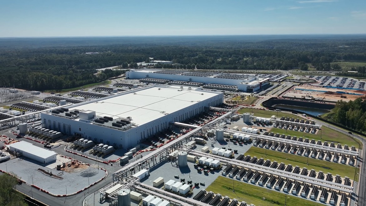 Microsoft Unveils Maia 200 AI Accelerators To Boost Cloud AI Independence