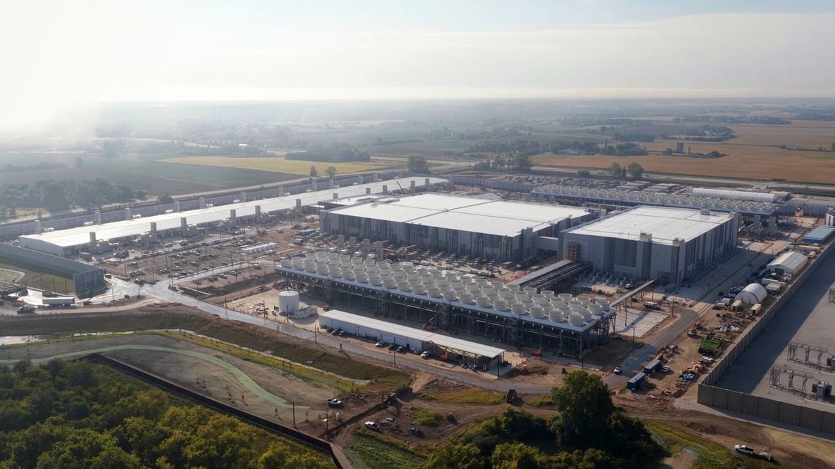 Microsoft Unveils Maia 200 AI Accelerators To Boost Cloud AI Independence