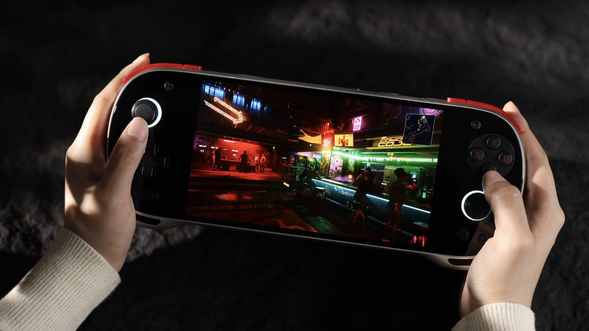 Ayaneo Konkr Fit 144Hz OLED Handheld With Ryzen AI 9 HX 470 Is Up For Preorder