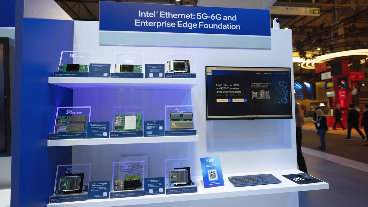 Intel 18A Xeon 6+ Clearwater Forest CPUs Debut With Up To 288 Cores At MWC 2026