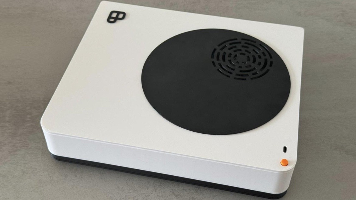 Playnix Unveils Steam Machine Rival with 16GB Radeon RX 9060 XT