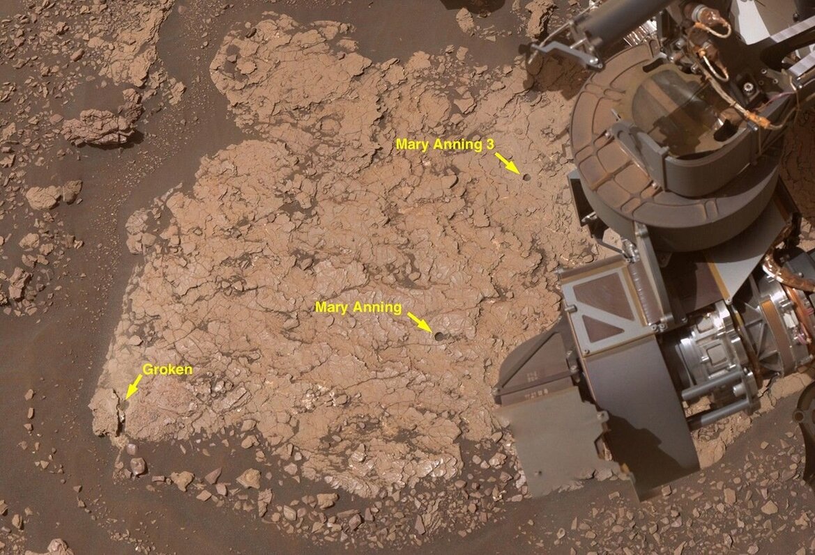NASA's Mars Rover Finds New Organic Compounds Hinting at Ancient Life