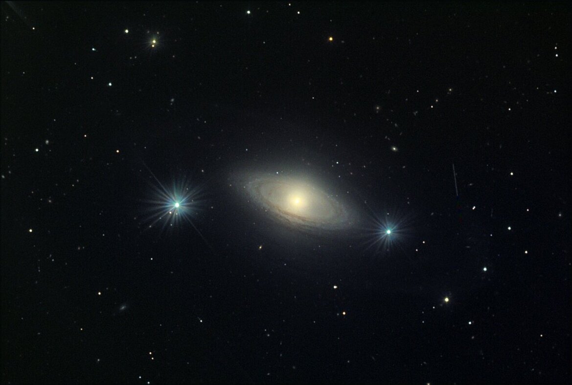 Hubble Captures Bizarre Spiral Galaxy Spinning In Two Directions At Once