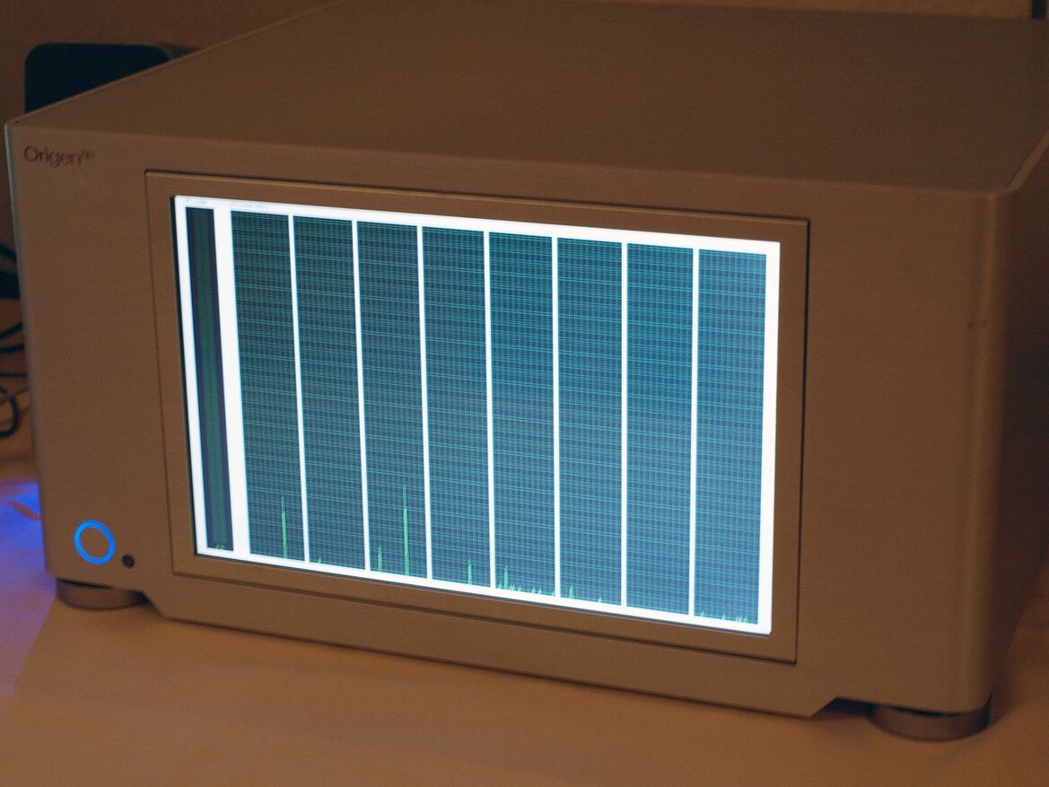 Intel Nehalem Processor and SSD Sneak Peek