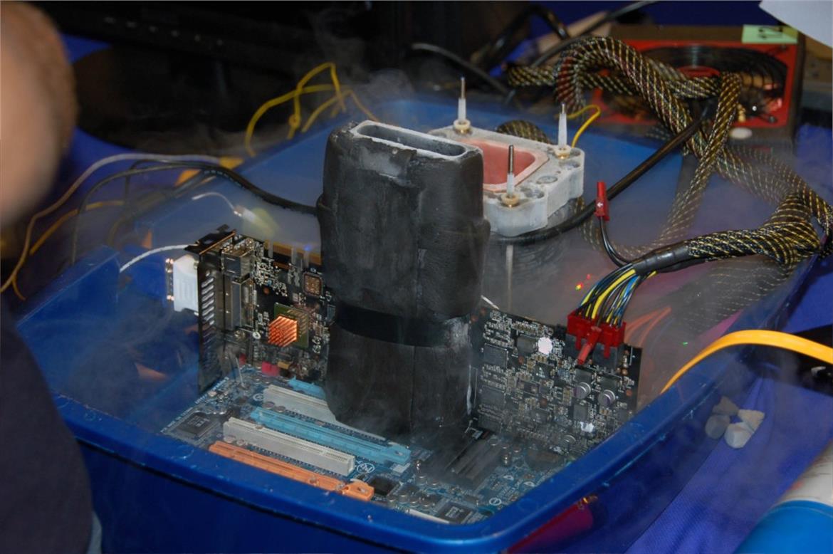 Gigabyte Open Overclocking Competition 2009
