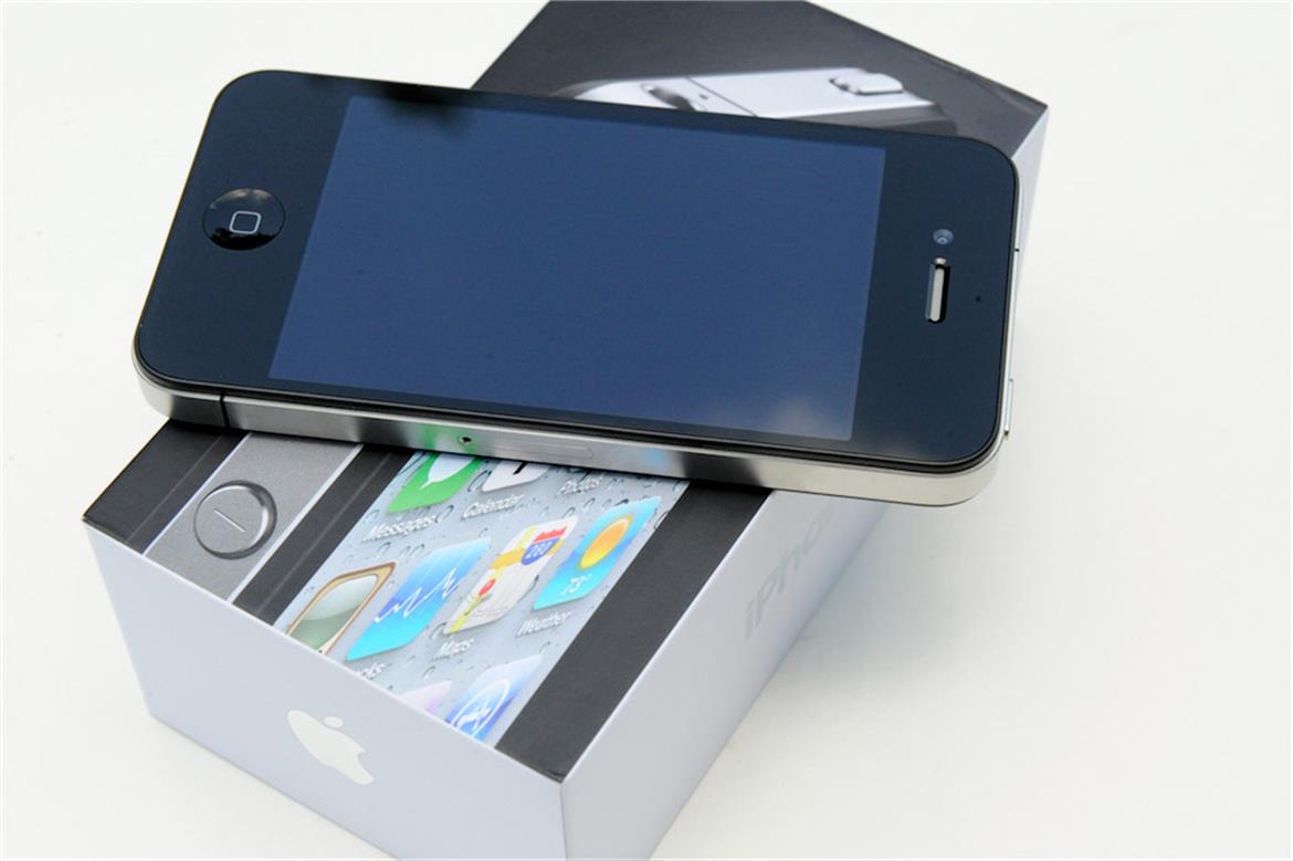 Apple iPhone 4 Review With Video