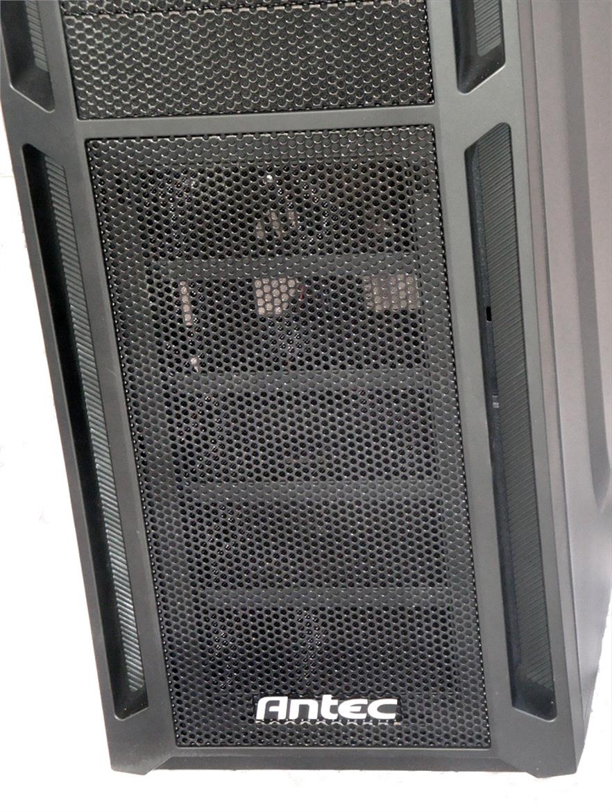 Mid-Tower Round-Up: Antec, Corsair, NZXT, Thermaltake