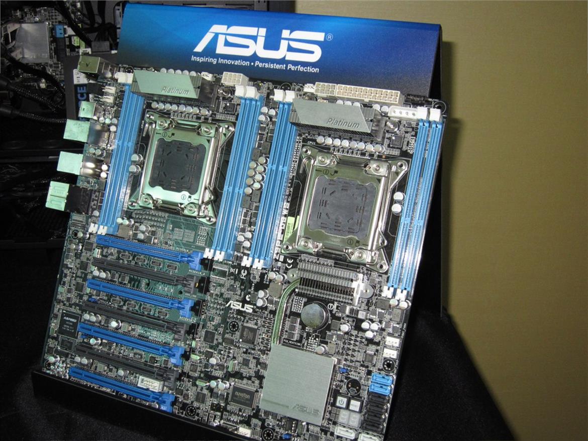 CES 2012 Asus X79 Boards, Transformer TF700T Action