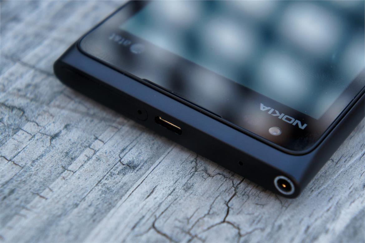 Nokia Lumia 900 Smartphone Review