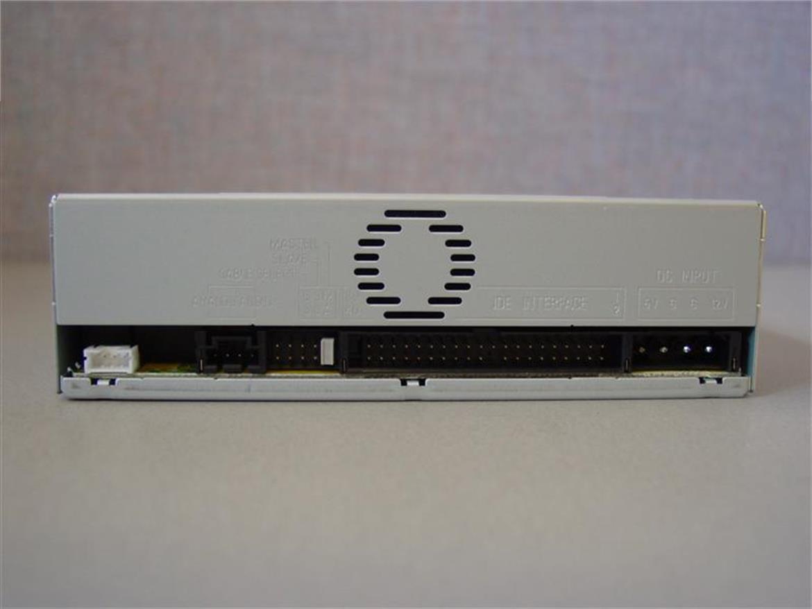 Asus' 8x Dual Format DVD Burner - The DRW-0804P