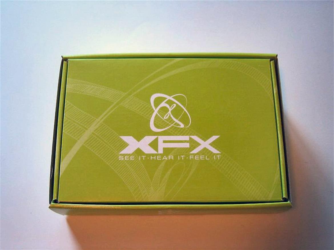 XFX GeForce 7900 GT 550M Xtreme VIVO