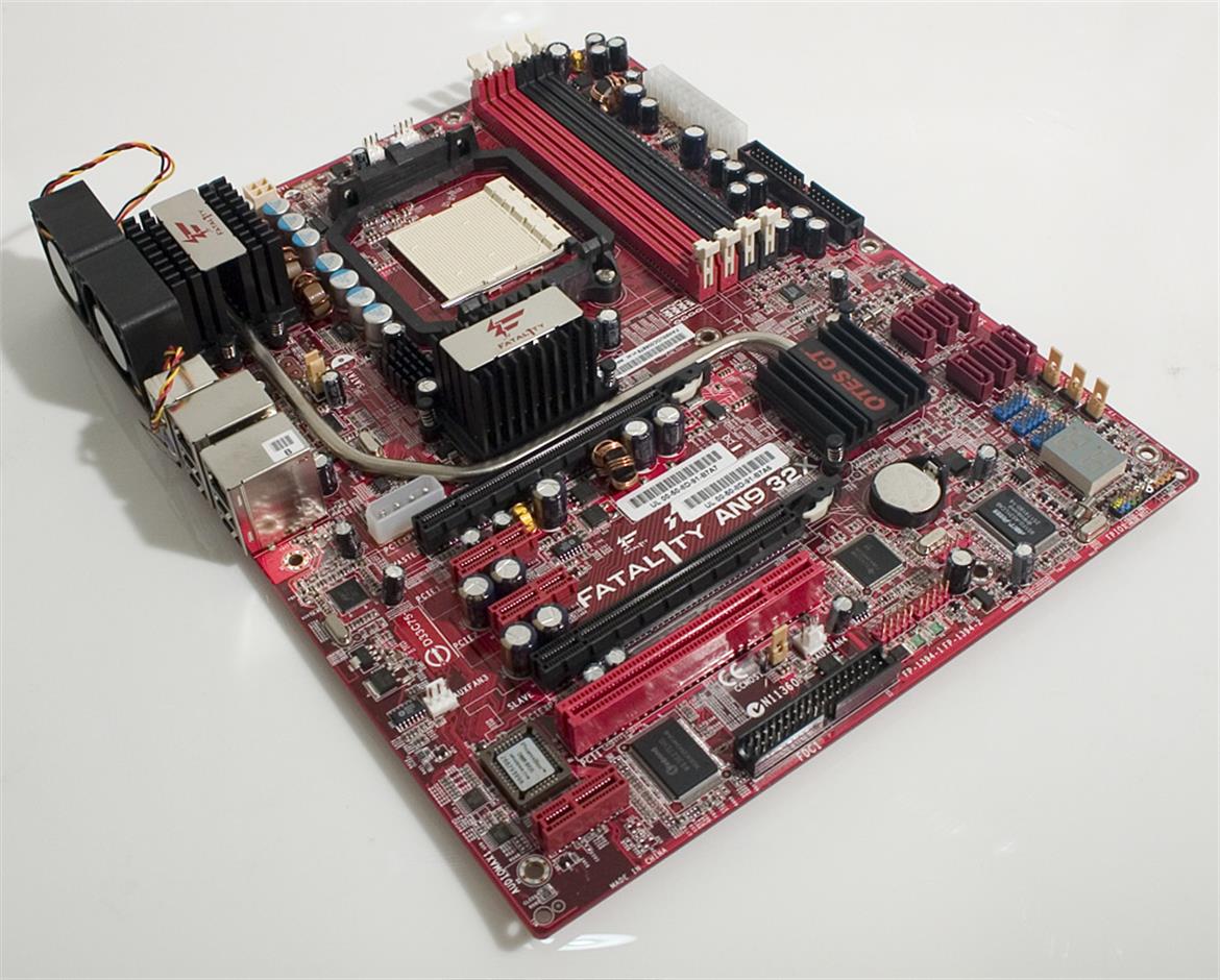 Abit Fatality AN9 32X nForce 590 SLI Motherboard