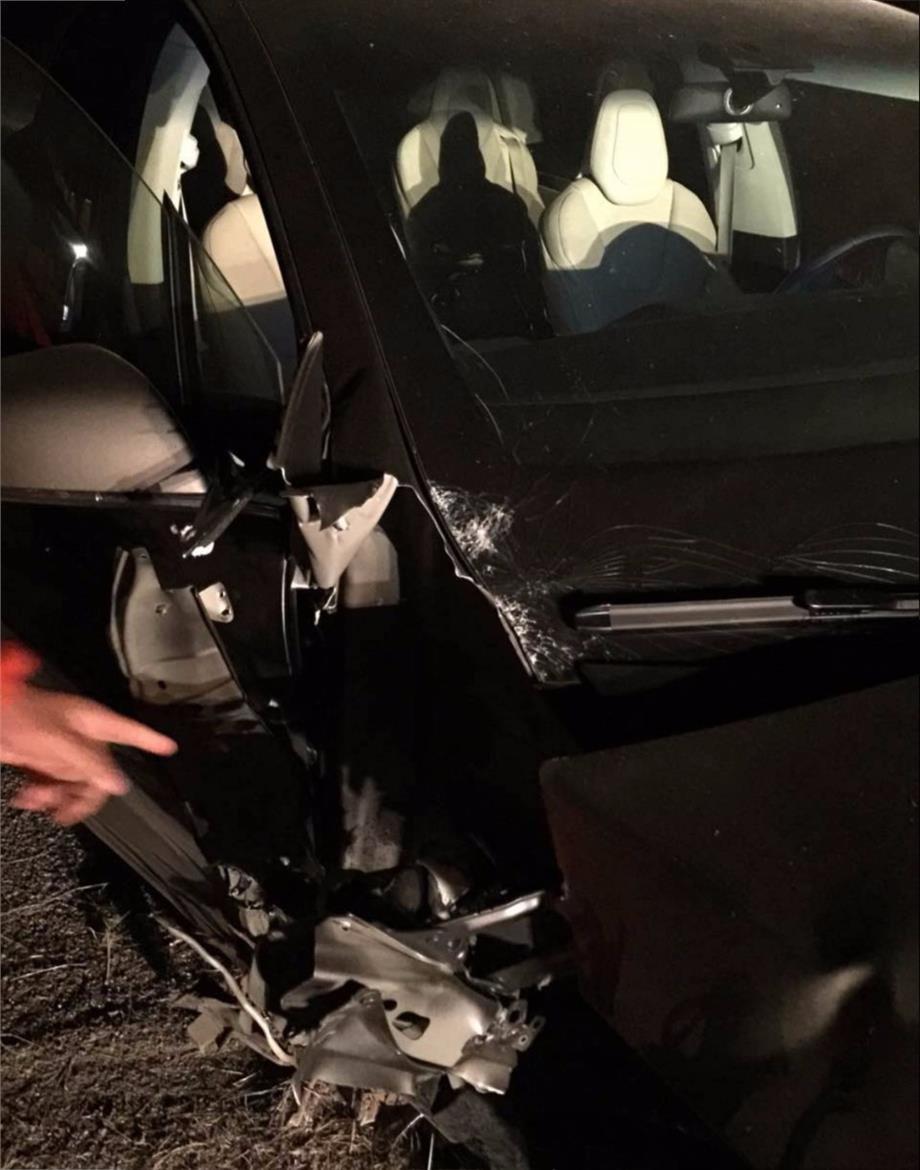 Driver Blames Tesla Autopilot For Crashing His Model X On Country Road At 2AM