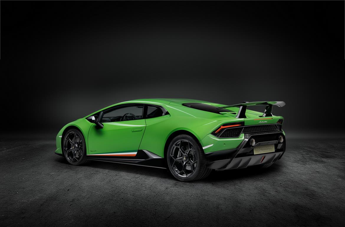 Lamborghini Huracán Performante Uncloaked, Sends 640 Italian Stallions To All Four Wheels