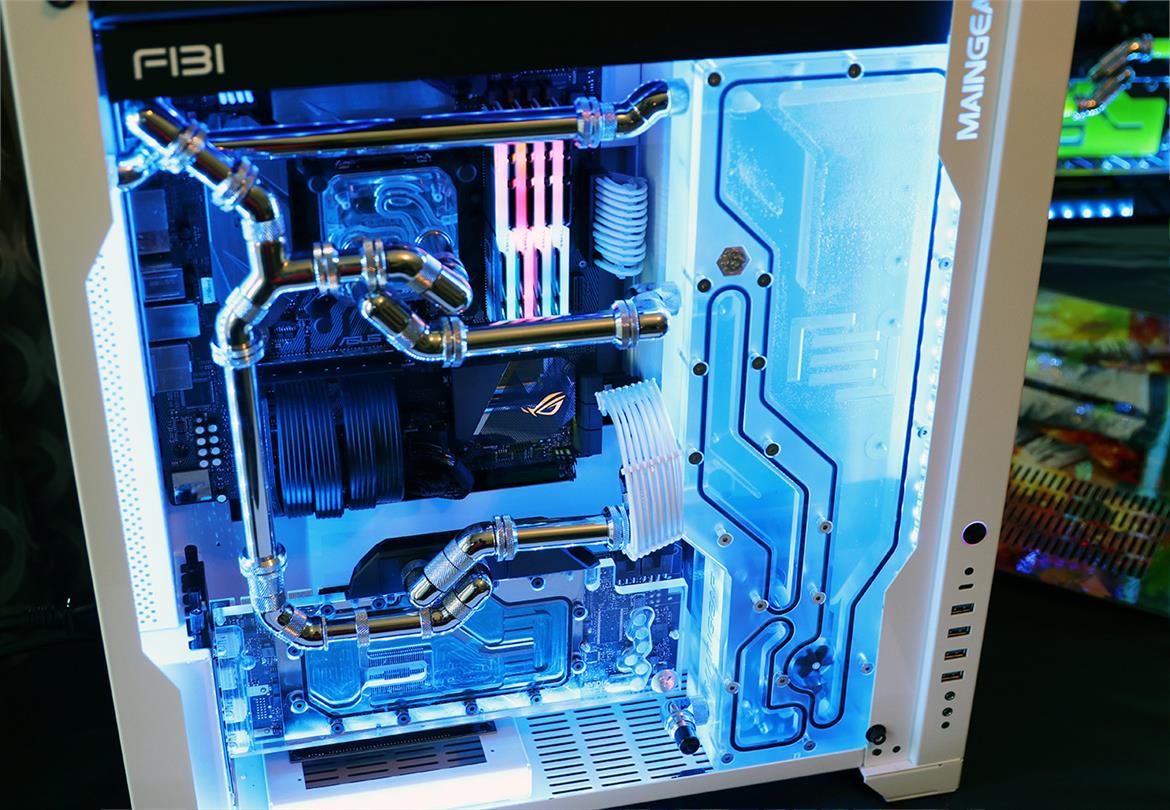 MAINGEAR F131 Gaming PC With Killer APEX Cooling System Hands-On At CES 2018