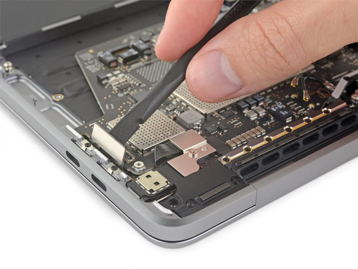 Apple’s Base 2019 MacBook Pro Teardown Reveals Bigger Battery, Worse Upgradability 