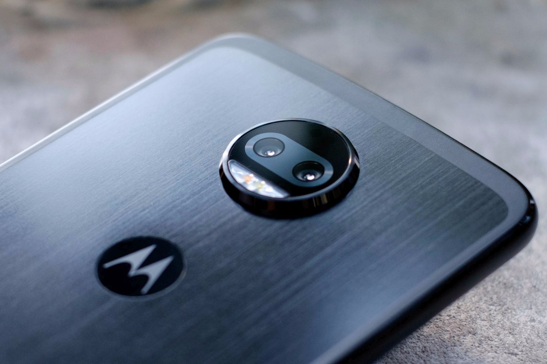 Moto Z2 Force Review: Shatterproof, Modular Android