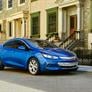 2016 Chevy Volt Charges Into Detroit With 50-Mile Electric Range, Greater Performance