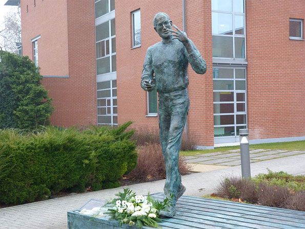 SteveJobs Statue